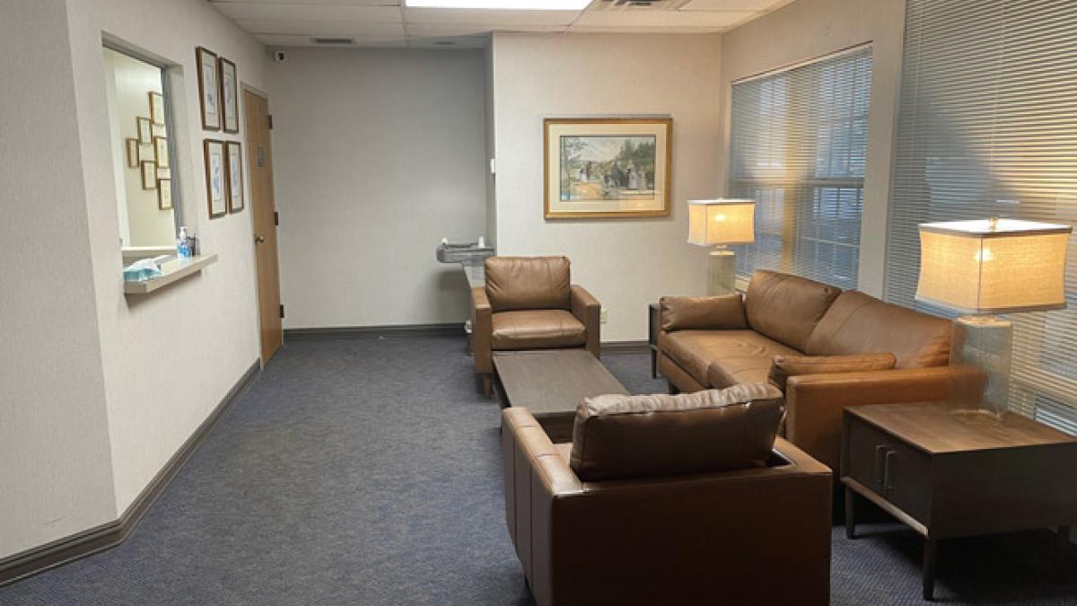 Dr. Barnes Waiting Room