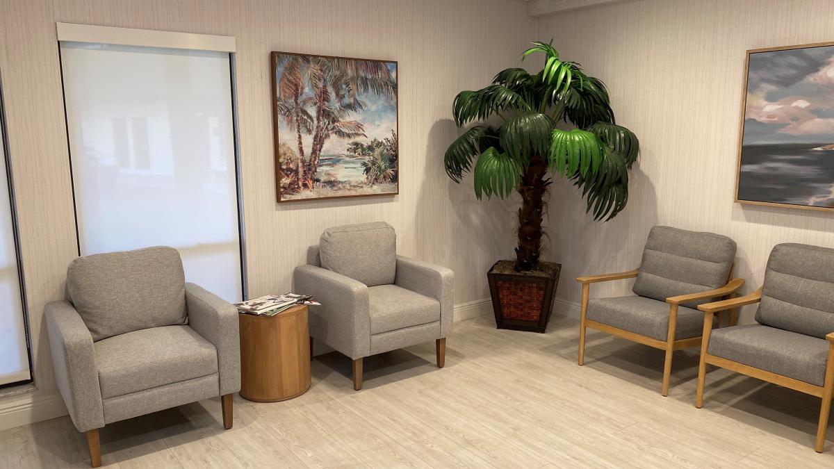 Dr. Contacessa Waiting Room