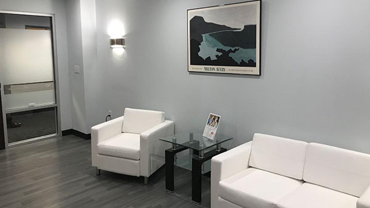 Dr. Santos-Martins Waiting Room