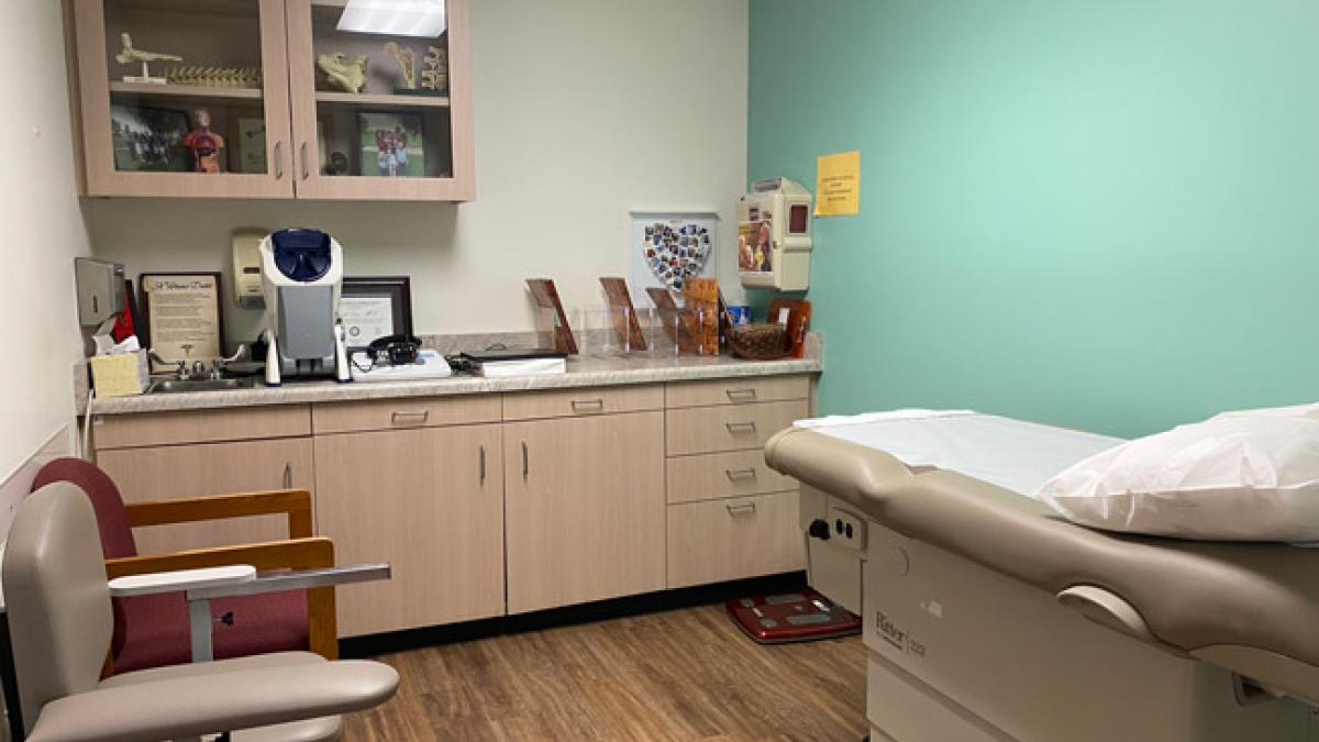 Dr. Lew Exam Room