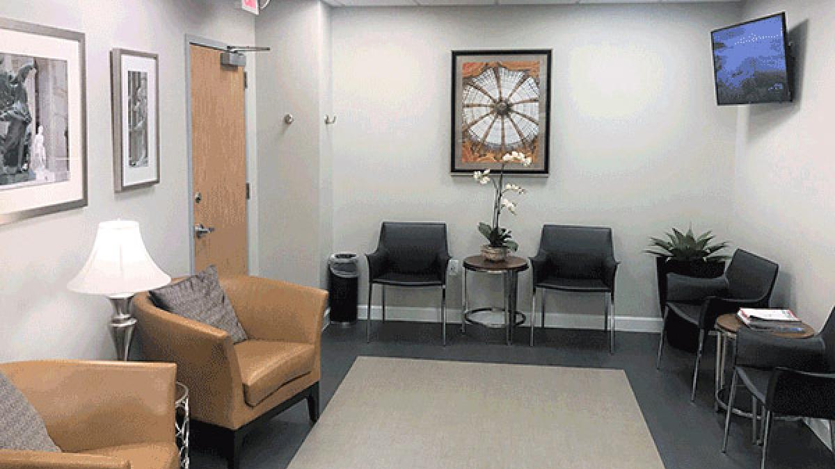 Dr. Hong Waiting Room