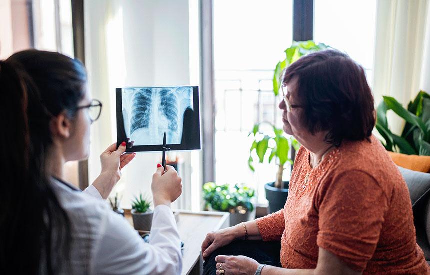 Woman talking to her doctor about a chest xray